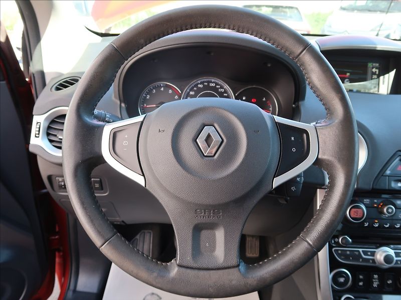 Renault Koleos 2,0 dCi,127kW,NovéČR,AWD,tažné - fotka 18 z 25