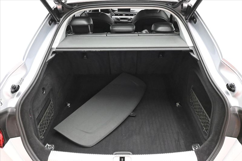 Audi A5 2,0 45TFSI 180kW 4x4 Sportback - fotka 10 z 31
