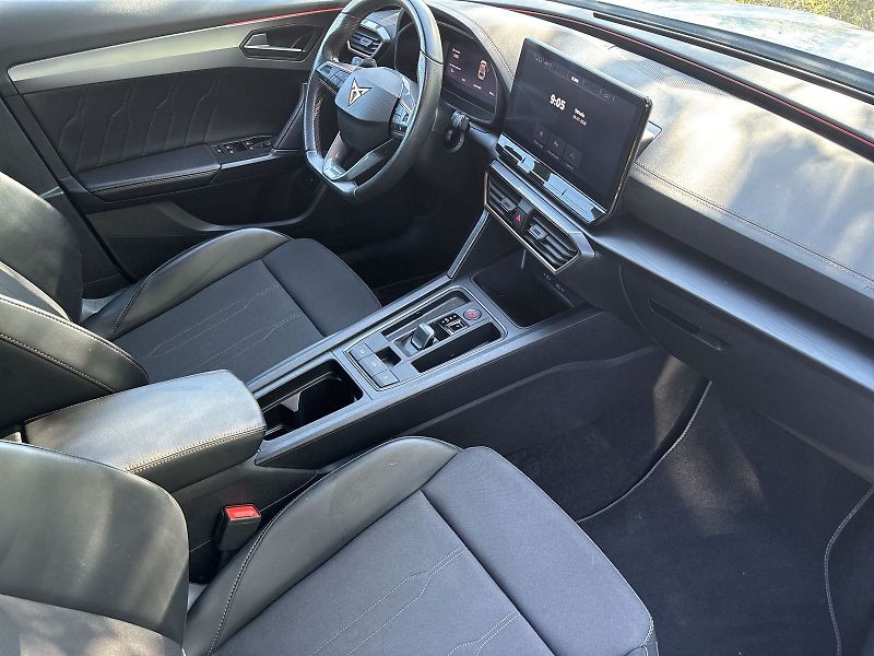 Cupra Formentor (2024) 1.5 TSI DSG - fotka 9 z 30