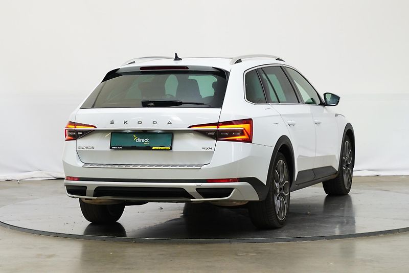 Škoda Superb - fotka 3 z 6