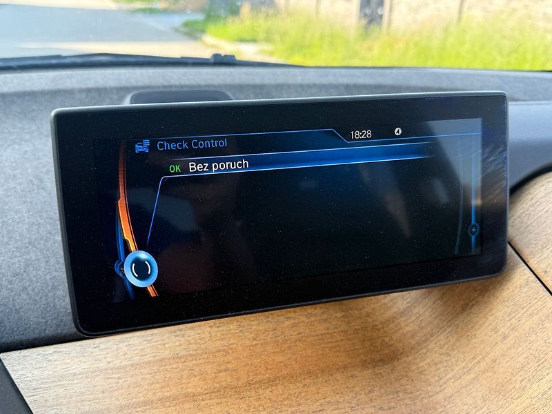 BMW i3 - fotka 35 z 53