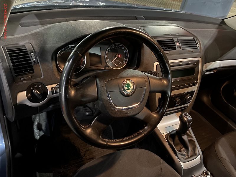 Škoda Octavia (2010) 1.2TSi, ČR, AC, zmk.řazení - fotka 12 z 16