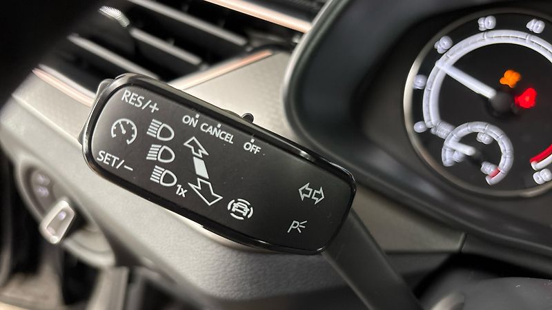 Škoda Scala 1.0 TSI Style - fotka 14 z 23