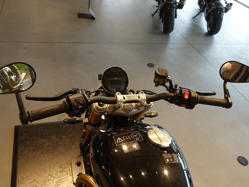 Triumph Speed Twin (2026) 1200 RS Akce - 40.000,- - fotka 8 z 10