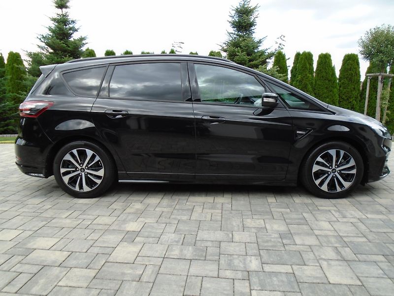 Ford S-MAX 2.5 Duratec FHEV ST-Line 140kW - fotka 7 z 46