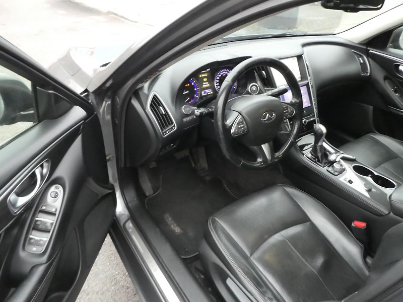 Infiniti Q50 2,2D 125kW automat navigace  - fotka 8 z 17