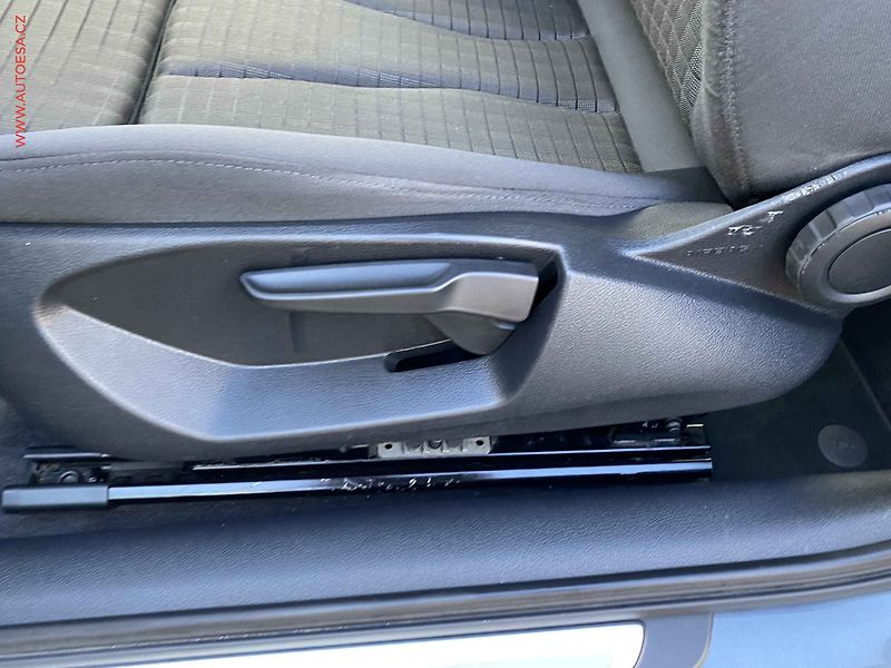 Audi A3 (2014) 2.0 TDi, Bixen, navi, TZ - fotka 15 z 20