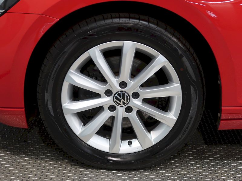 Volkswagen Passat (2023) BUSINESS PREMIUM 2.0TDI 110KW - fotka 12 z 42