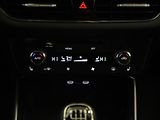 Škoda Fabia 1,0 TSi 85kW Selection 5L.Zár - náhled 16