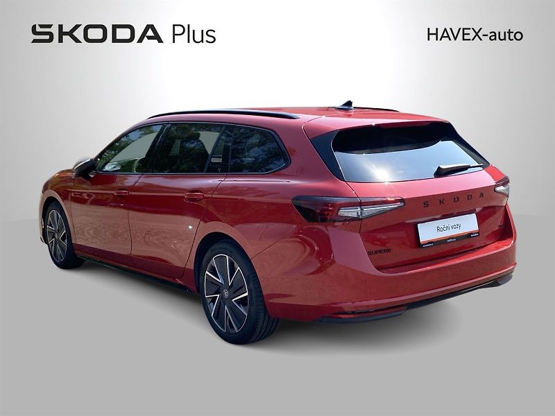 Škoda Superb (2025) Combi 2.0 TDI 4x4 DSG Sportlin - fotka 37 z 40
