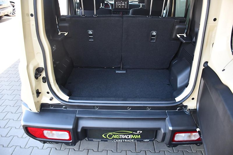 Suzuki Jimny 1,5 GLX AUTOMAT  - fotka 33 z 36