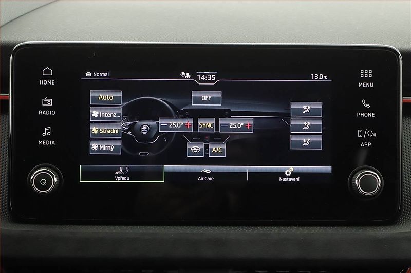Škoda Scala (2025) 1.5 TSI, Drive, Matrix FullLed - fotka 15 z 22