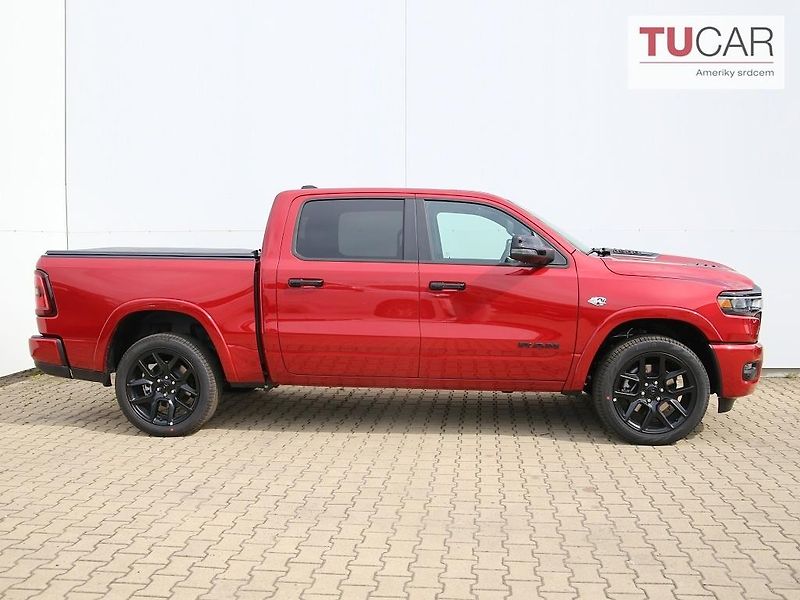 RAM 1500 (2026) Laramie 5.7 V8 HEMI 2026 - fotka 3 z 43