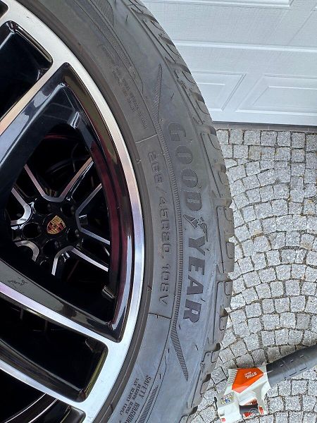 Porsche Zimní sada kol Porsche  - fotka 5 z 5