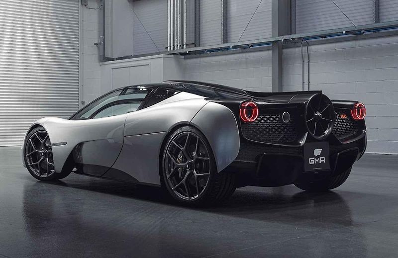 Lamborghini Essenza SCV 12