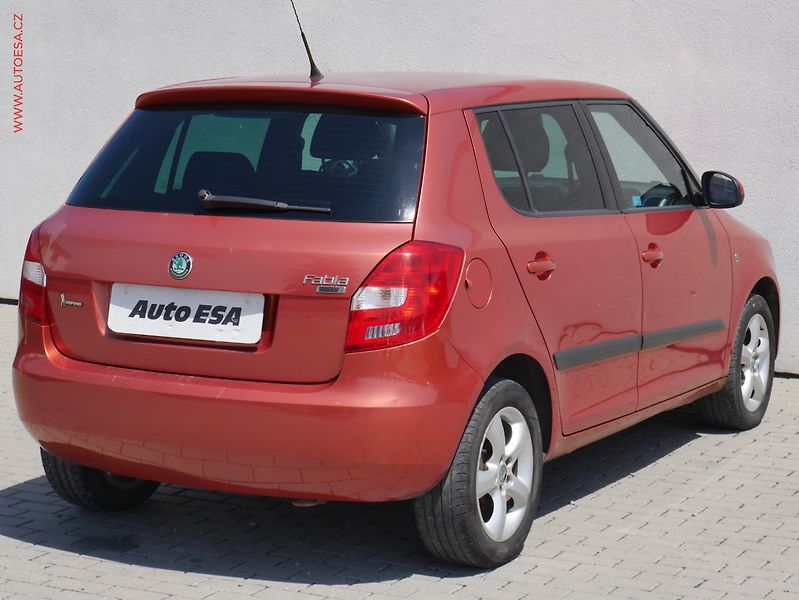 Škoda Fabia (2007) 1.2 12V, ČR, AC - fotka 4 z 15