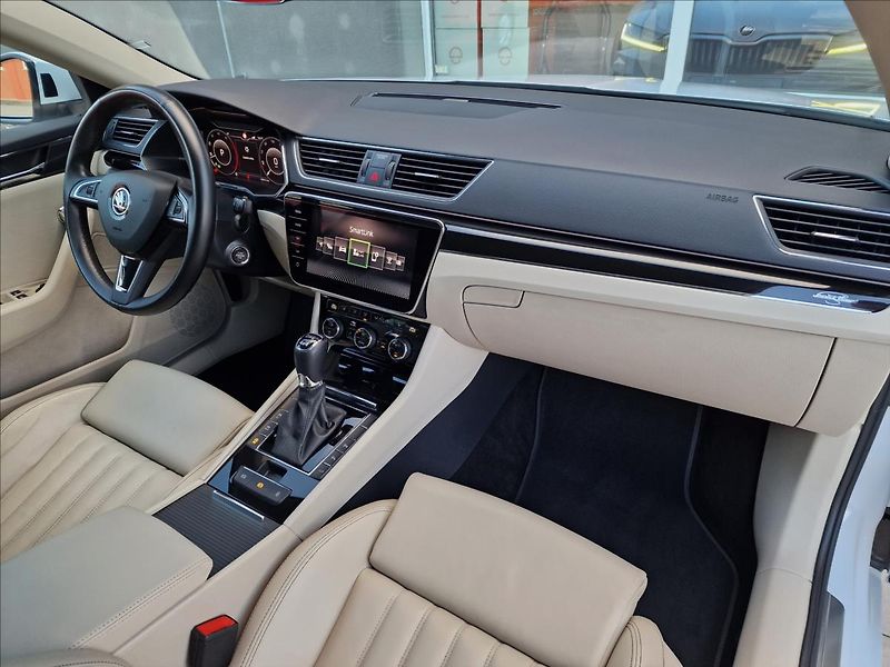 Škoda Superb 2.0TDI 140kW DSG 4x4 L&K ,ČR - fotka 13 z 50