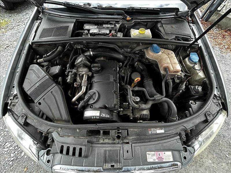 Audi A4 2,0 TDi Automat  NováSTK,Tažné - fotka 41 z 42