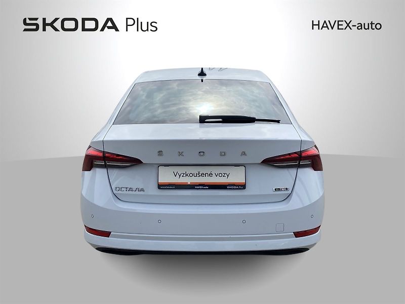 Škoda Octavia (2024) 1.5 TSI M-HEV DSG Ambition - fotka 28 z 28