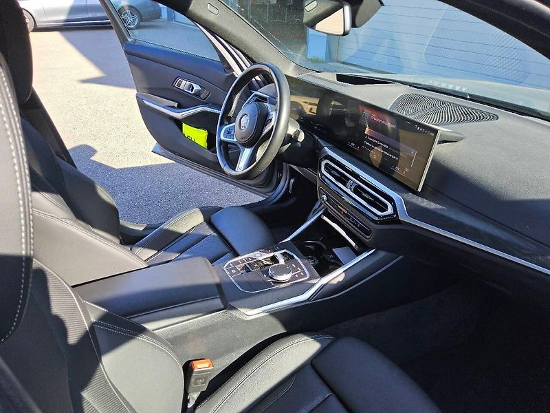BMW Řada 3 320d x-Drive M Sport  - fotka 5 z 7