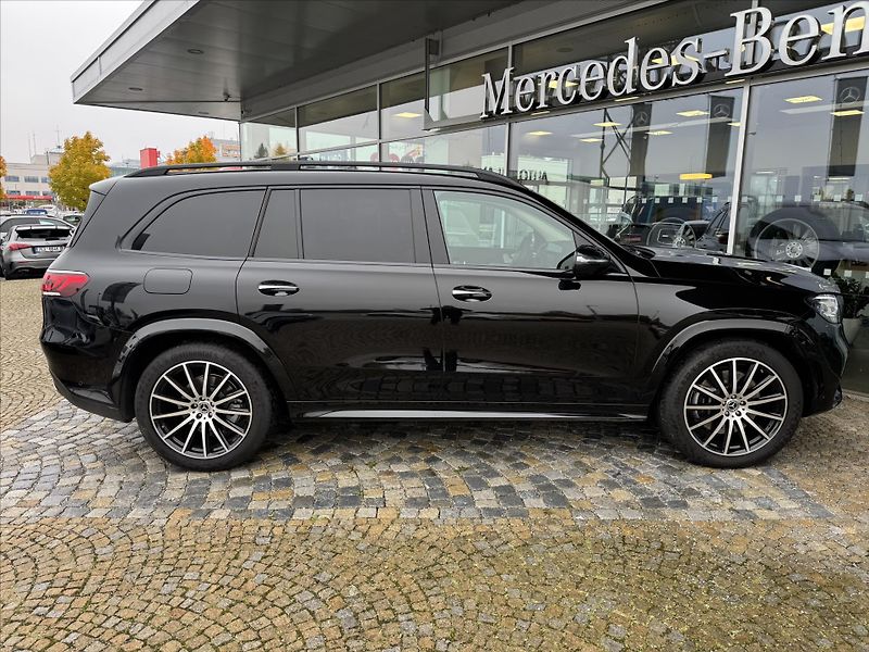 Mercedes-Benz GLS 450 4MATIC*AMG*MASÁŽE - fotka 35 z 46