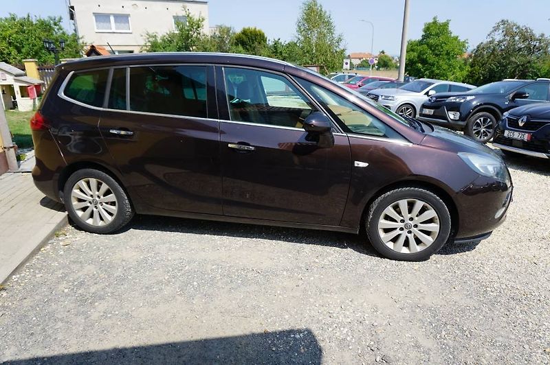 Opel Zafira (2012) Tourer 2,0 96 kW - fotka 5 z 30