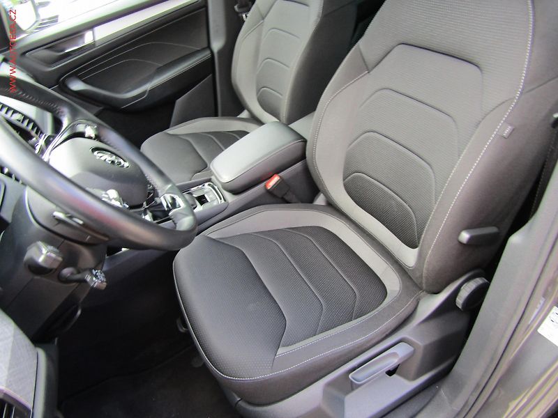 Škoda Kodiaq (2022) 2.0 TDi, Ambition, DSG, LED - fotka 9 z 20