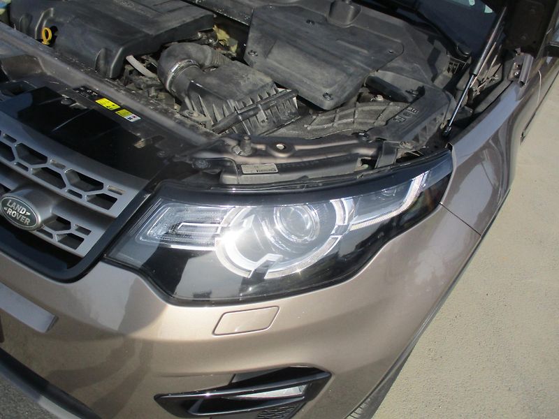 Land Rover Discovery Sport 2.0 TD4 110kW 4x4 koupeno CZ - fotka 37 z 42