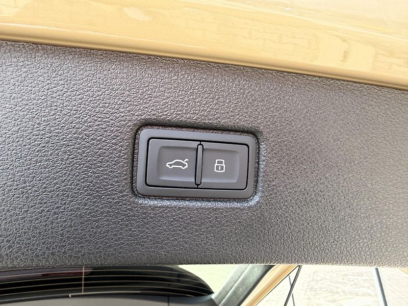 Audi Q7 (2026) 50TDI 210kW S-LINE GRAVITY ASS - fotka 28 z 44