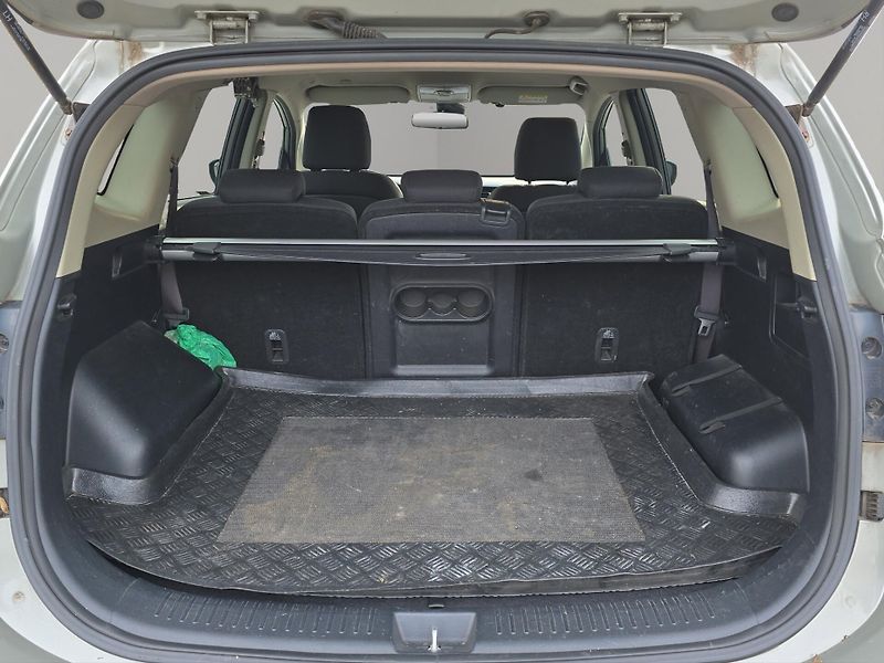Kia Carens (2014) 1.6 GDi 99kW, DPH, 1. Maj. - fotka 24 z 25