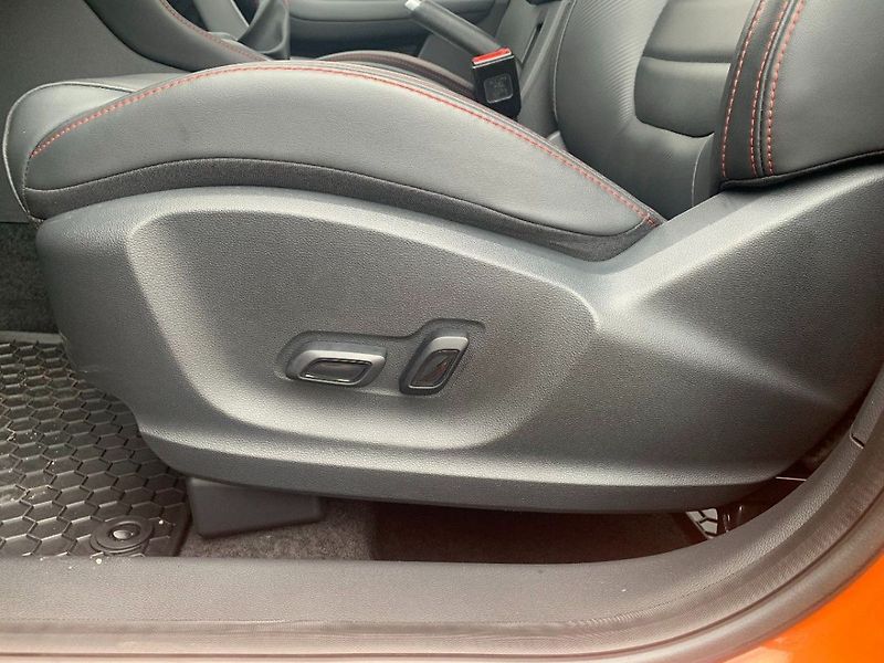 MG ZS Elegance 1,0 TGI 82 kW 2WD 6MT - fotka 16 z 24