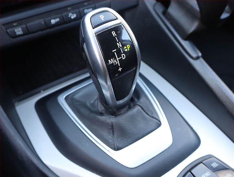 BMW X1 (2014) xDrive18d, 4X4, Automat, Navi - fotka 13 z 18