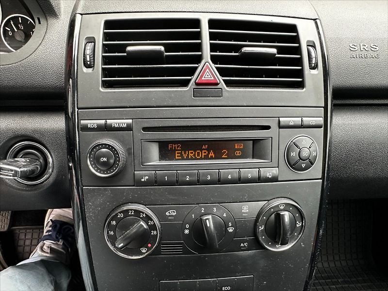 Mercedes-Benz Třídy A 1,5 i 70KW-A 160 KLIMA-SERVIS! - fotka 24 z 32