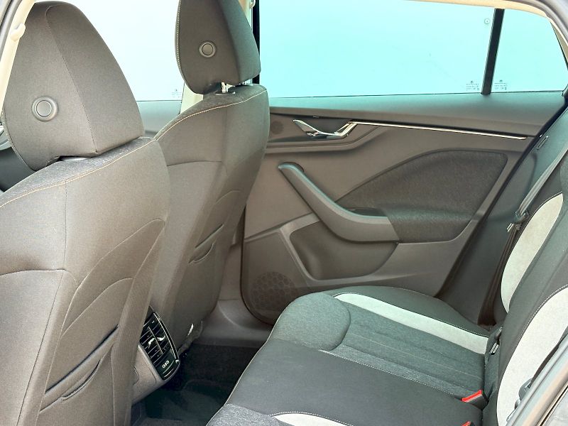 Škoda Scala (2025) DSG 1.0 TSI / 85 kW / TOP SELE - fotka 19 z 31