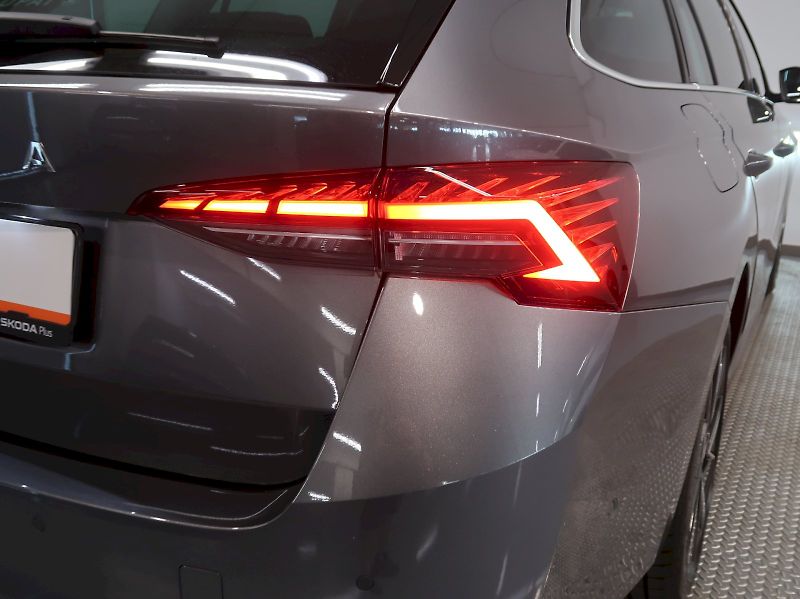 Škoda Octavia (2026) TOP SELECTION 2.0TDI 110KW DSG - fotka 11 z 47