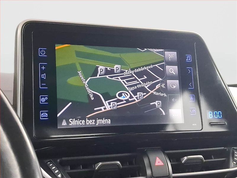 Toyota C-HR (2018) 1.8 Hybrid, Automat - fotka 24 z 25