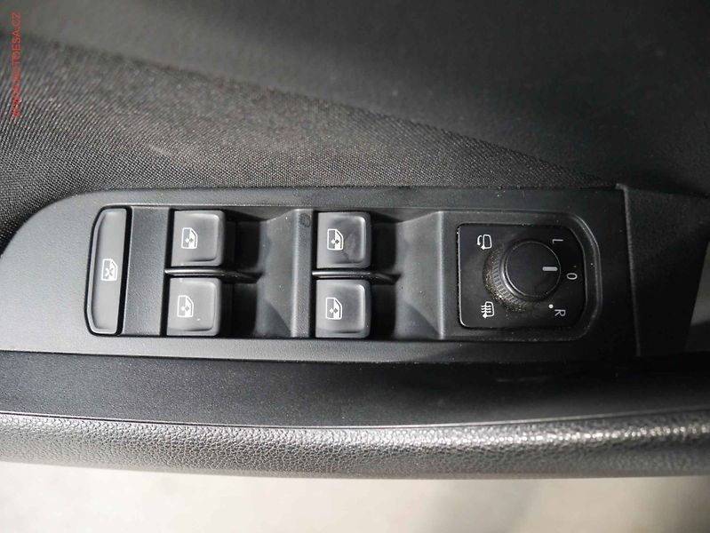 Škoda Scala (2021) 1.0 TSi, 2.maj,ČR, Style - fotka 20 z 24