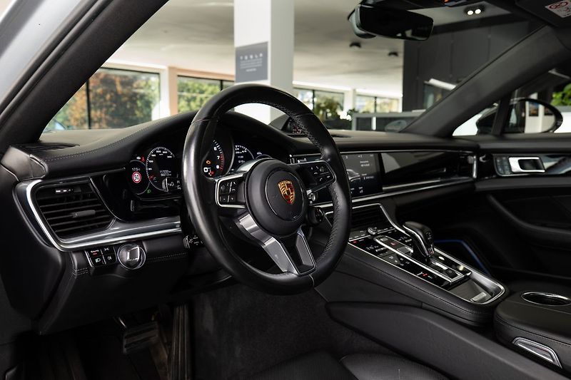 Porsche Panamera - fotka 5 z 25