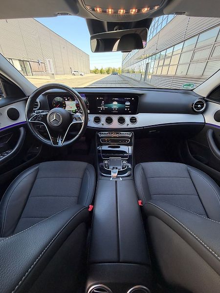 Mercedes-Benz Třídy E (2022) - fotka 31 z 55