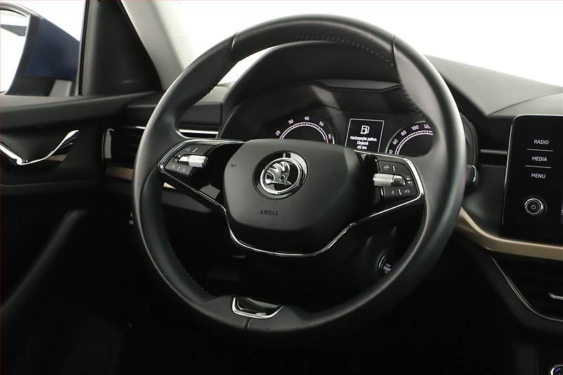 Škoda Kamiq (2021) Style 1.0 TSI - fotka 12 z 14