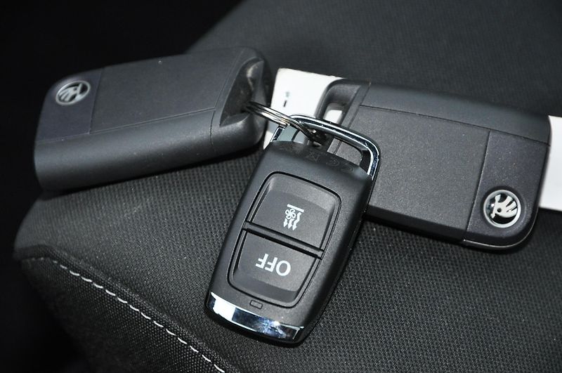 Škoda Karoq 2.0TSi 140kW 4x4 dsg SportLine - fotka 21 z 21