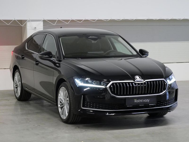 Škoda Superb - fotka 8 z 29