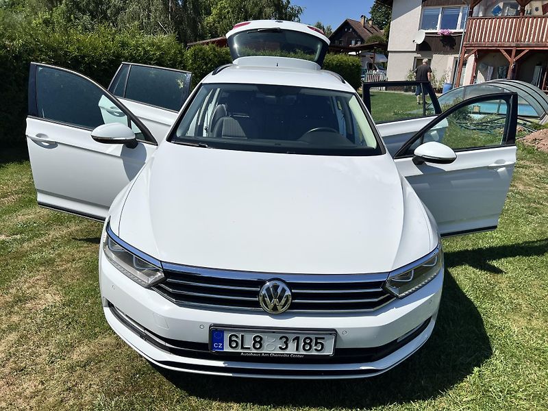 Volkswagen Passat 1.4TSI 92KW,NAVI,LED,ALU - fotka 23 z 44