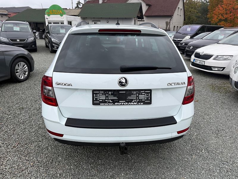 Škoda Octavia 1.5 TSI DSG CLEVER - fotka 5 z 13
