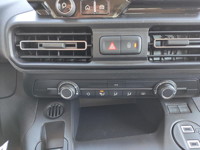 Peugeot Rifter (2025) ALLURE 1.5 HDI AUT 130k - fotka 17 z 23