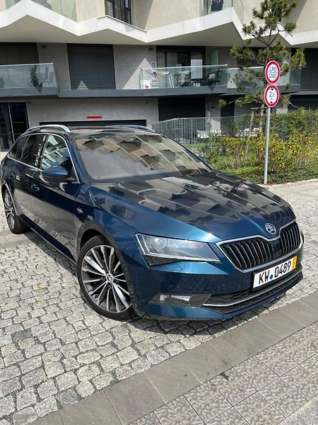 Škoda Superb (2018) - fotka 2 z 12