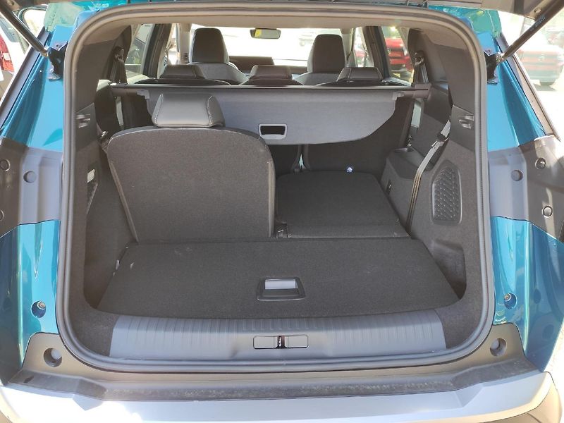 Peugeot 5008 (2026) BUSINESS Hybrid 145 AUT6 NAVI - fotka 6 z 37