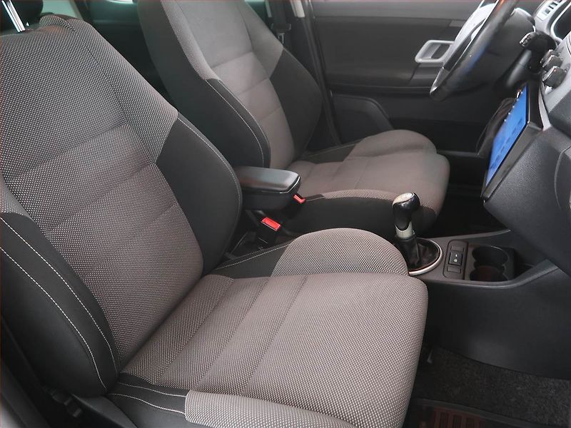Škoda Fabia (2009) 1.2, Park. senzory - fotka 9 z 17