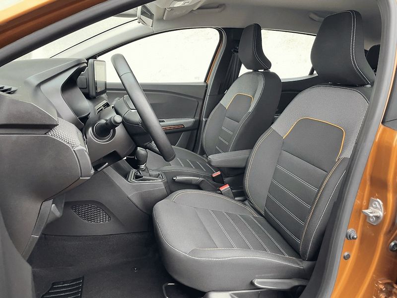 Dacia Sandero (2022) STEPWAY Comfort 1,0TCe 90k CVT - fotka 18 z 26