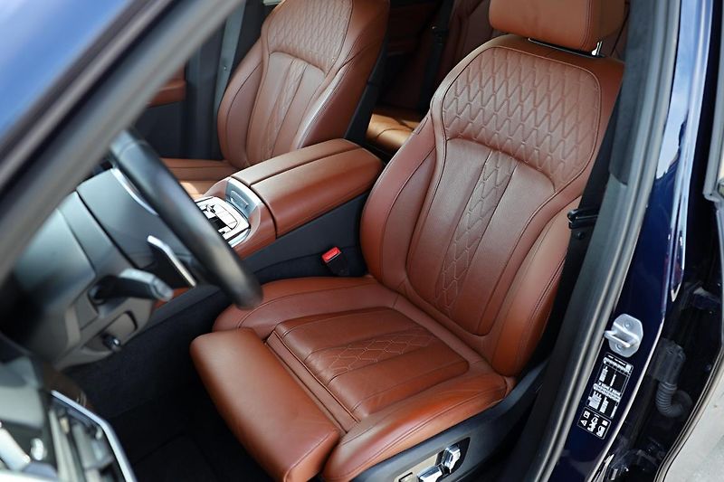 BMW X5 xDrive30d - fotka 10 z 17